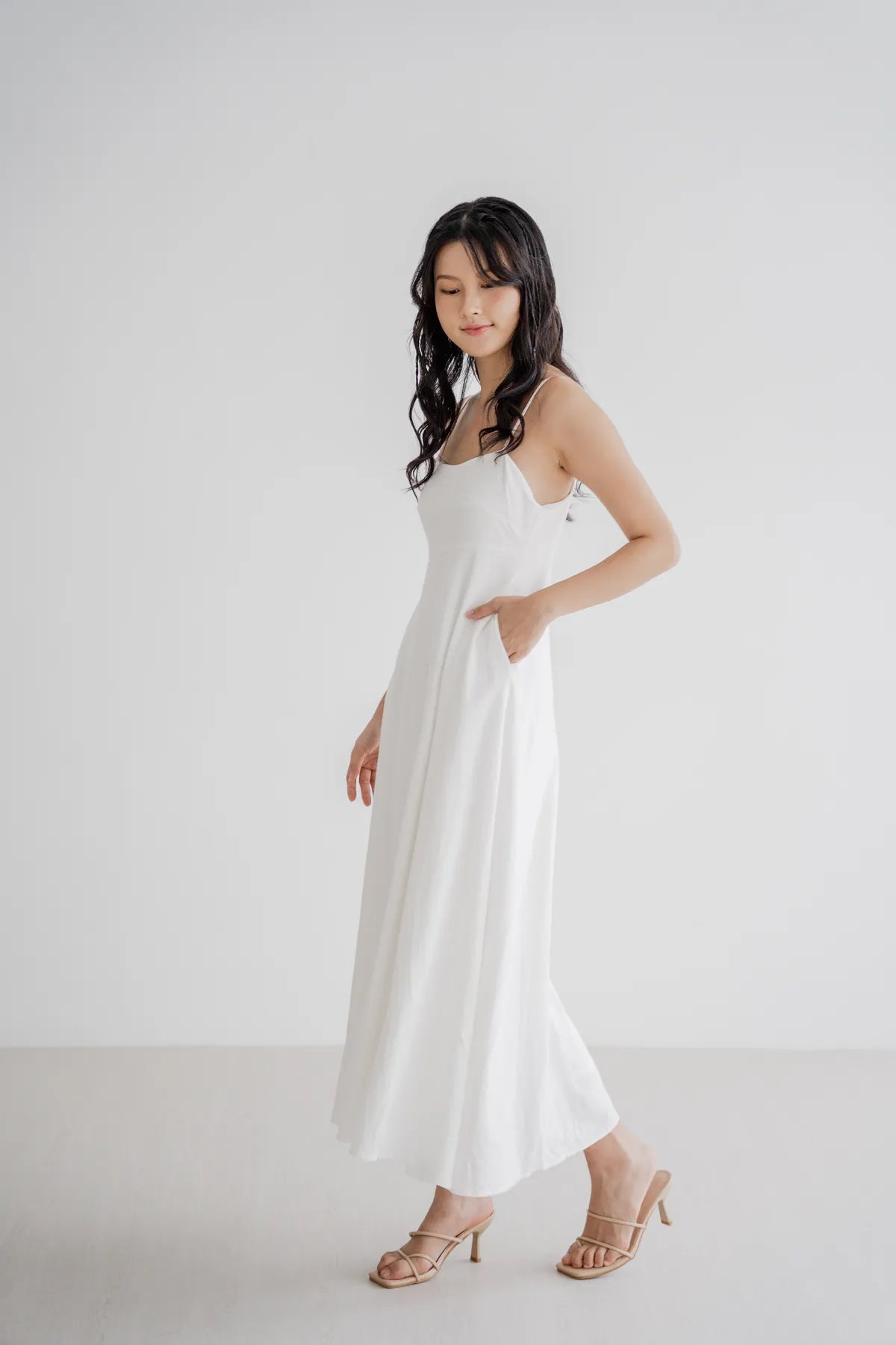 Ariel Linen Swing Maxi Dress