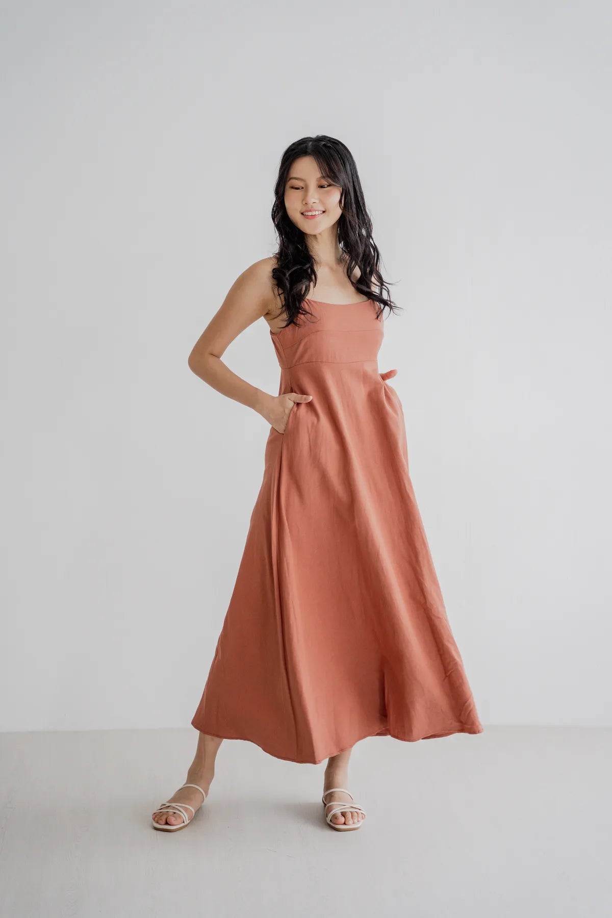 Ariel Linen Swing Maxi Dress