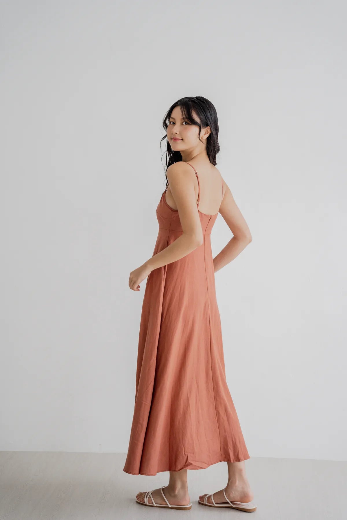 Ariel Linen Swing Maxi Dress