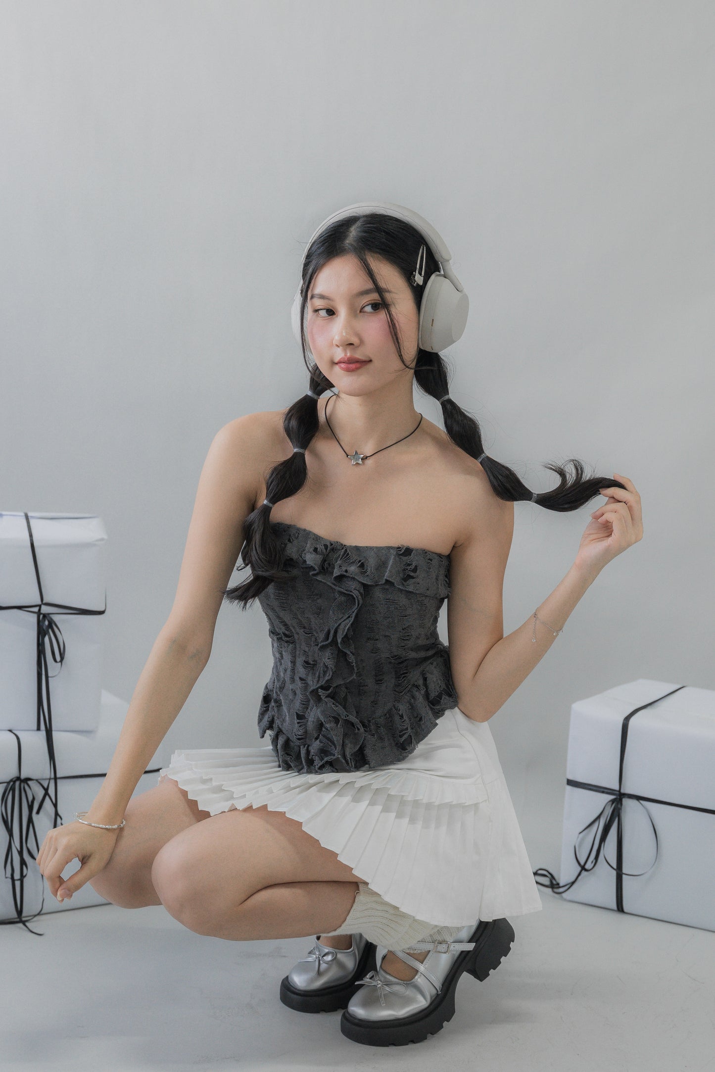 (PREORDER) Denise Distressed Padded Tube Top