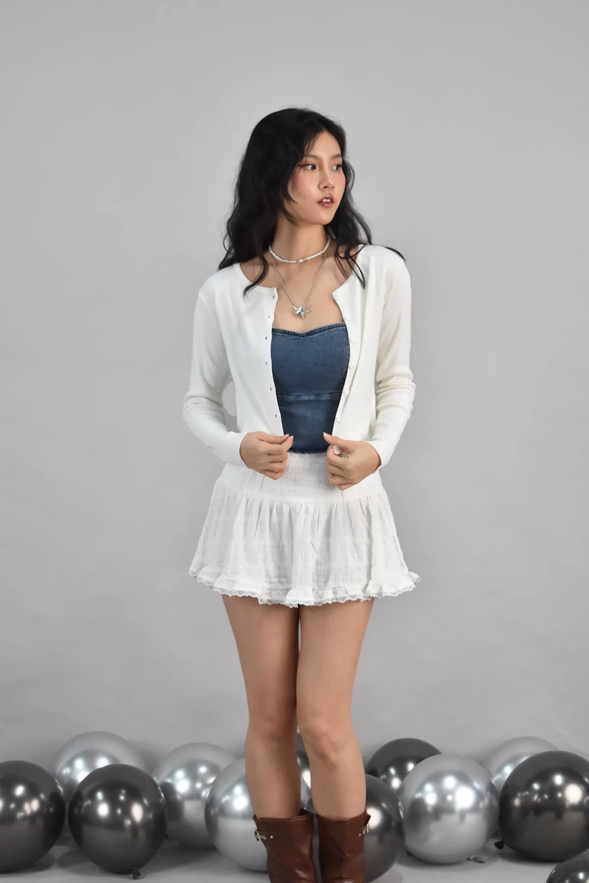 Mindy Crew Neck Floral Button Knitted Cardigan