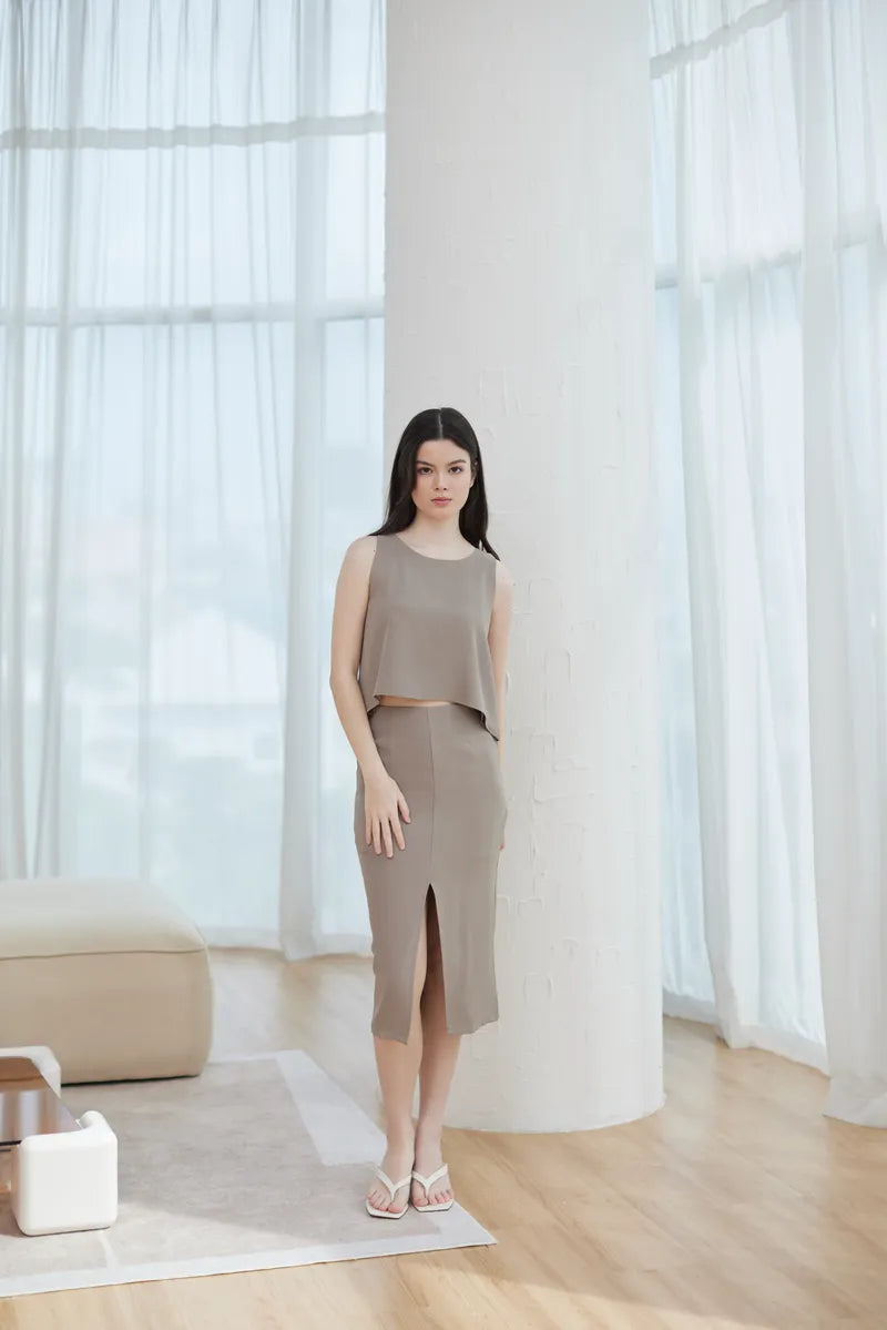 Rhea Front Slit Pencil Skirt