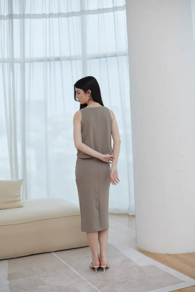 Rhea Front Slit Pencil Skirt
