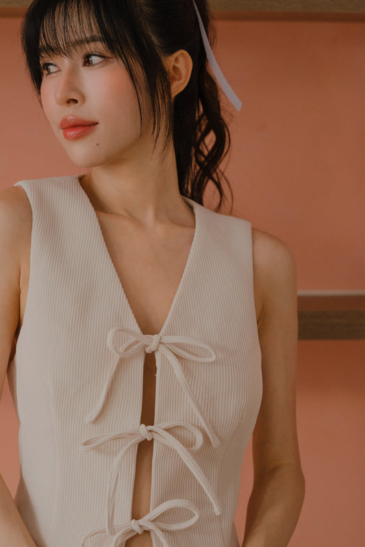 NICOLECHANGMIN x LIKKA Brei Vest in Ecru (Vest only)