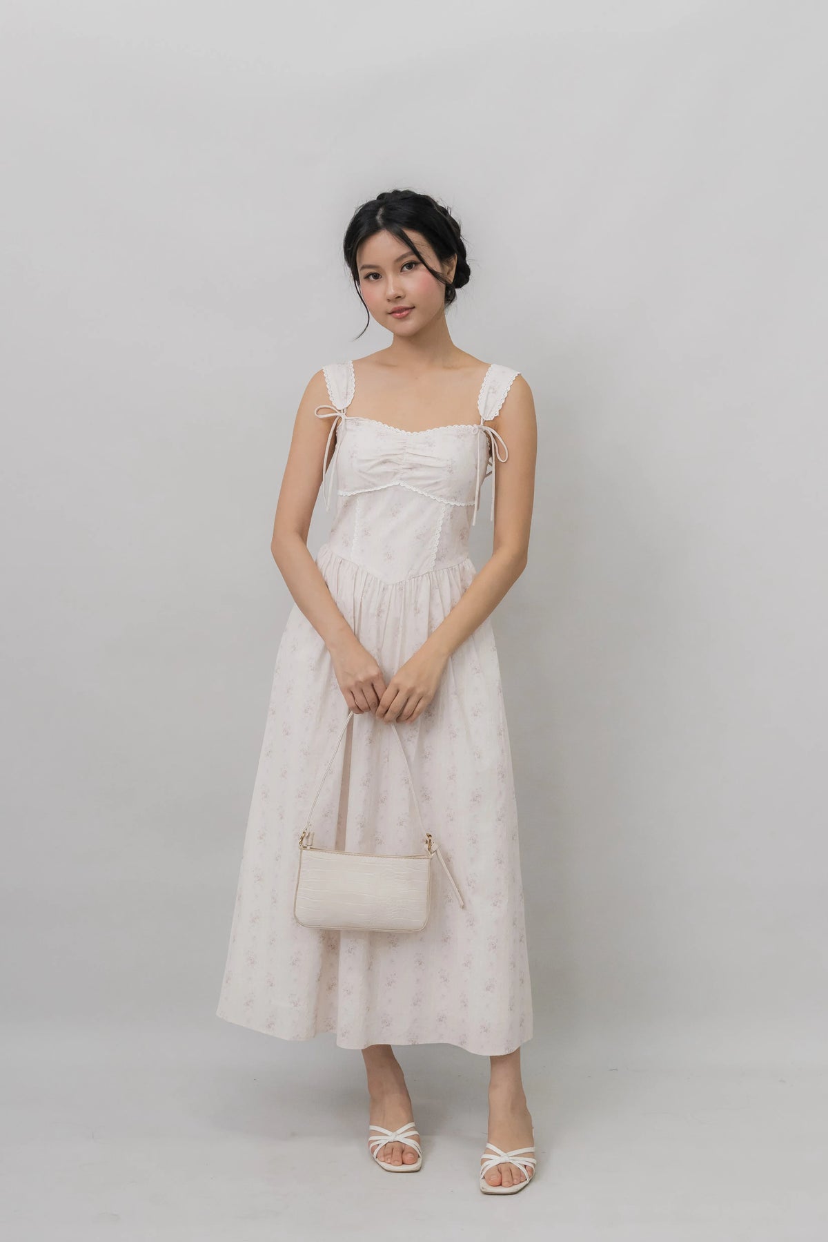 Elora Ribbon Tie Padded Maxi Dress