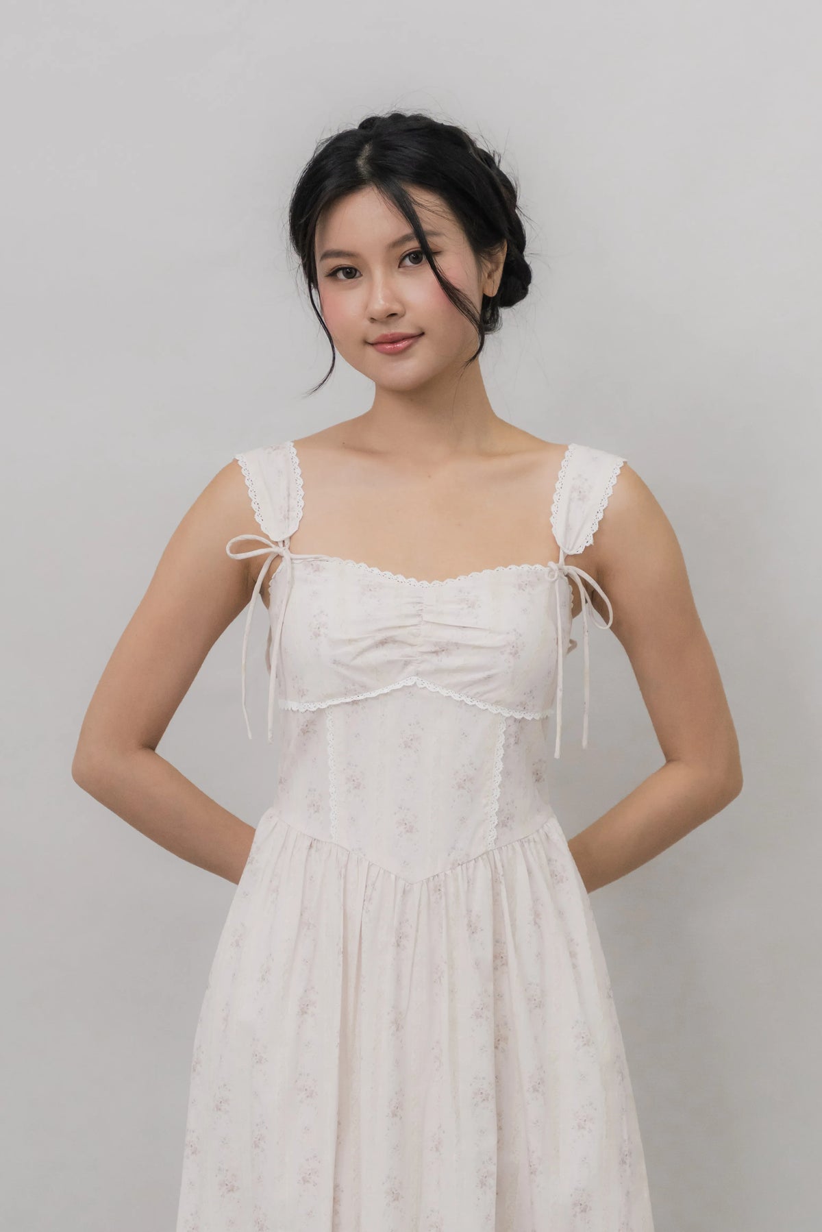 Elora Ribbon Tie Padded Maxi Dress