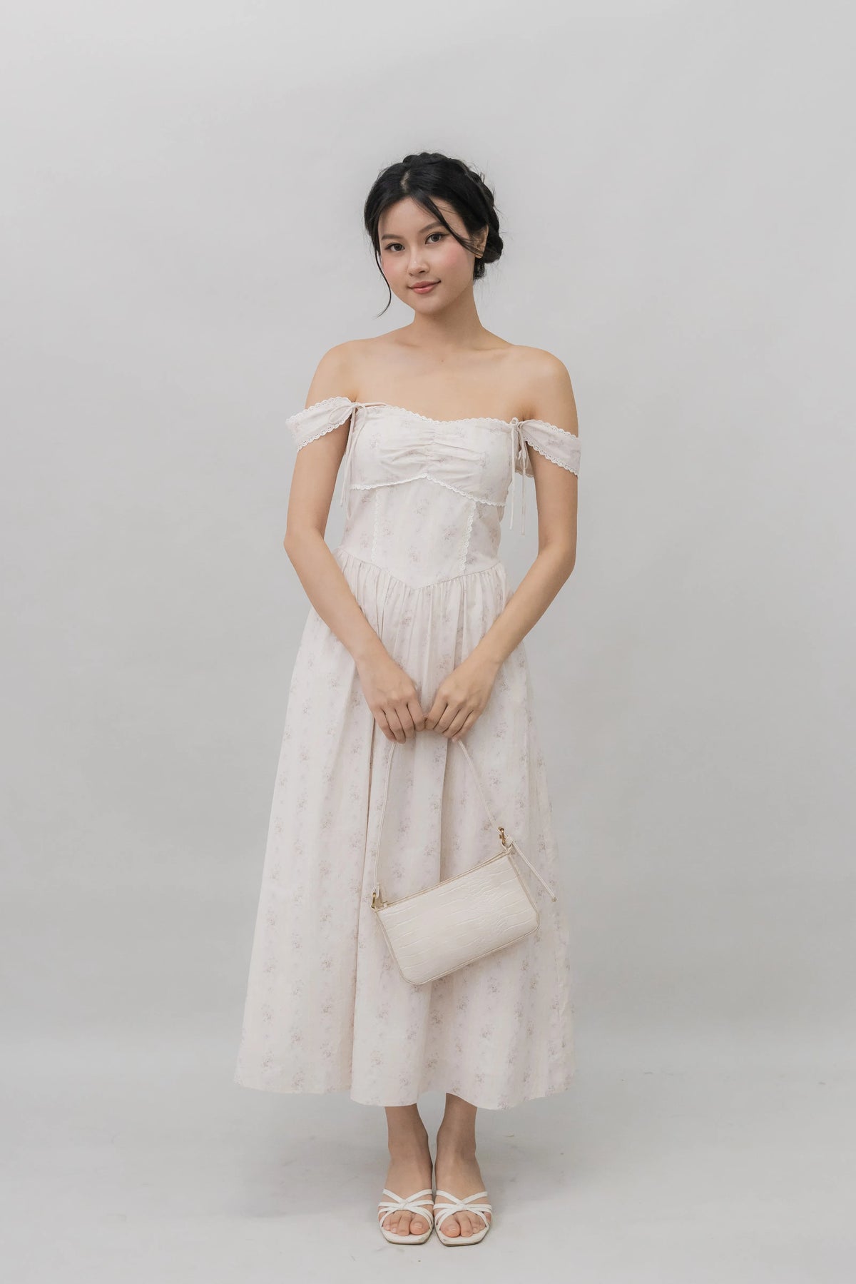 Elora Ribbon Tie Padded Maxi Dress