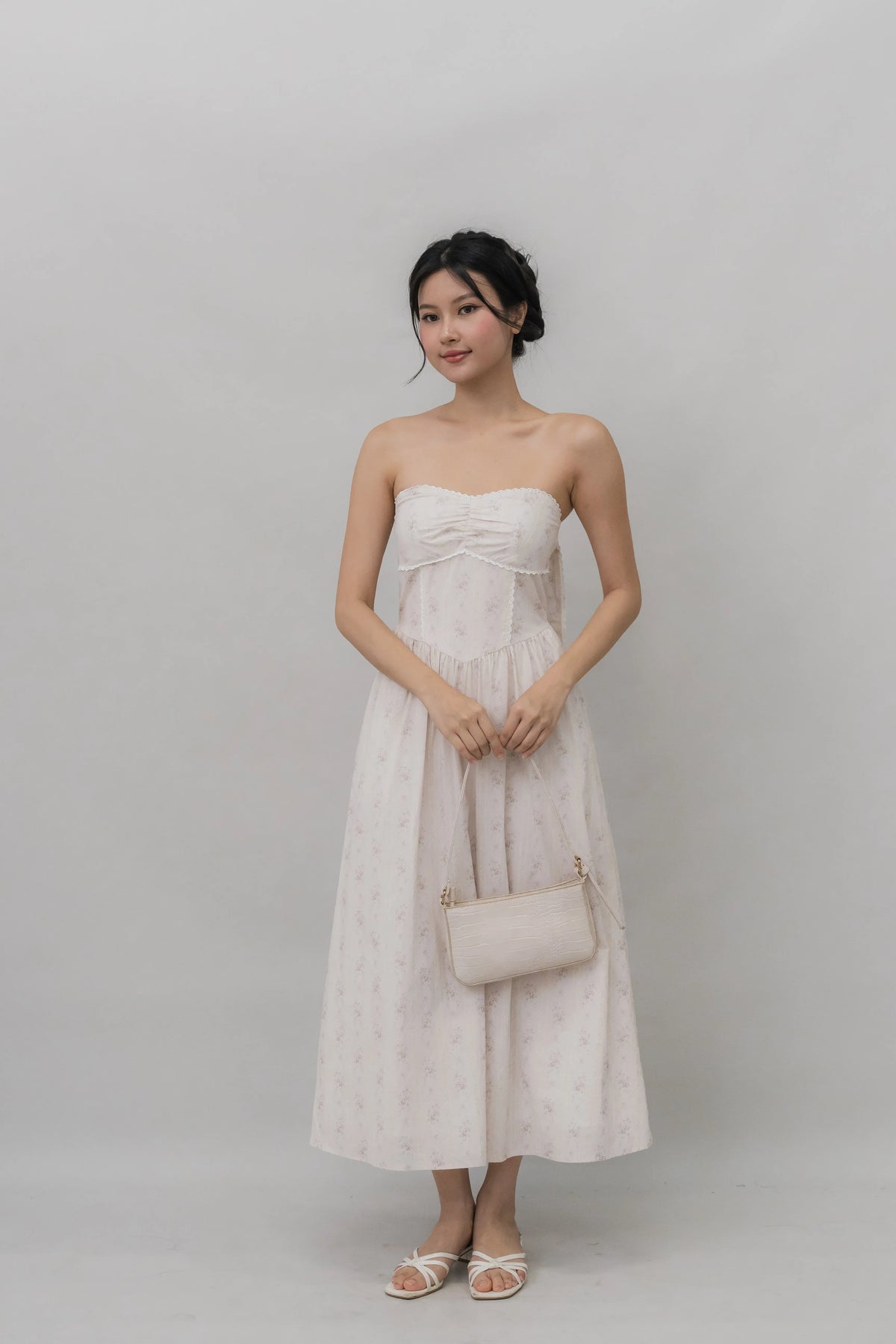 Elora Ribbon Tie Padded Maxi Dress