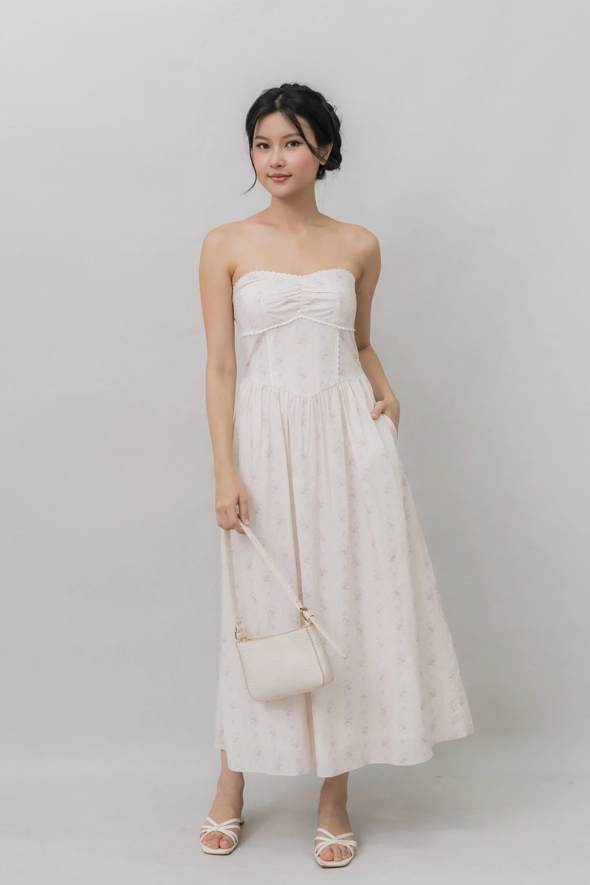 Elora Ribbon Tie Padded Maxi Dress