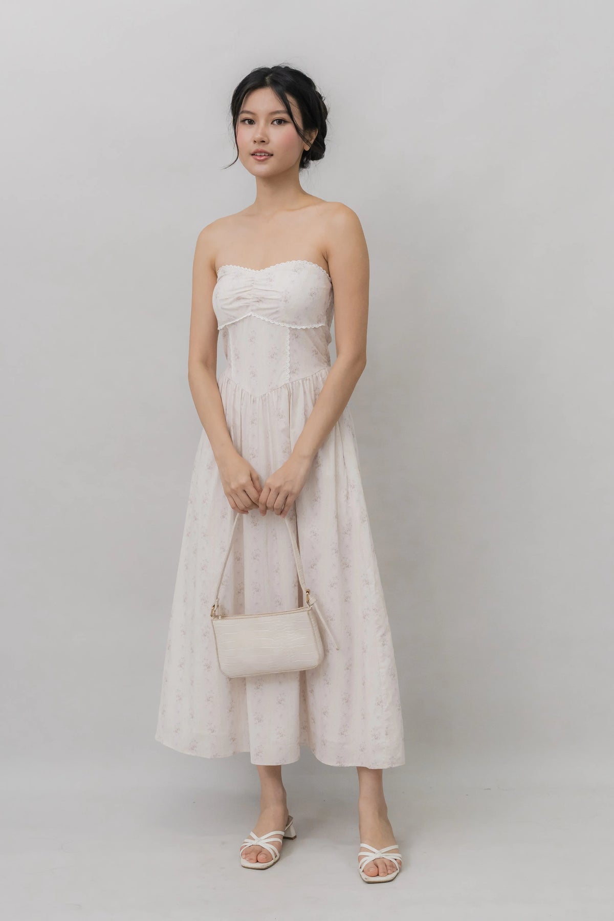 Elora Ribbon Tie Padded Maxi Dress