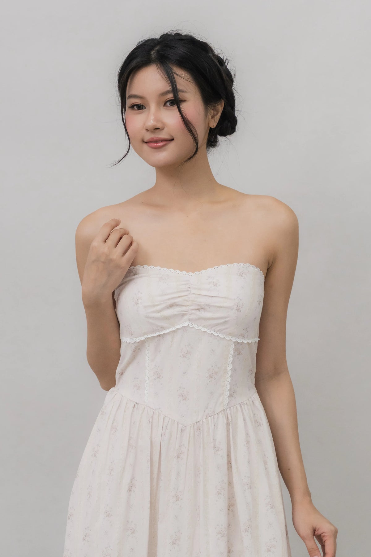 Elora Ribbon Tie Padded Maxi Dress