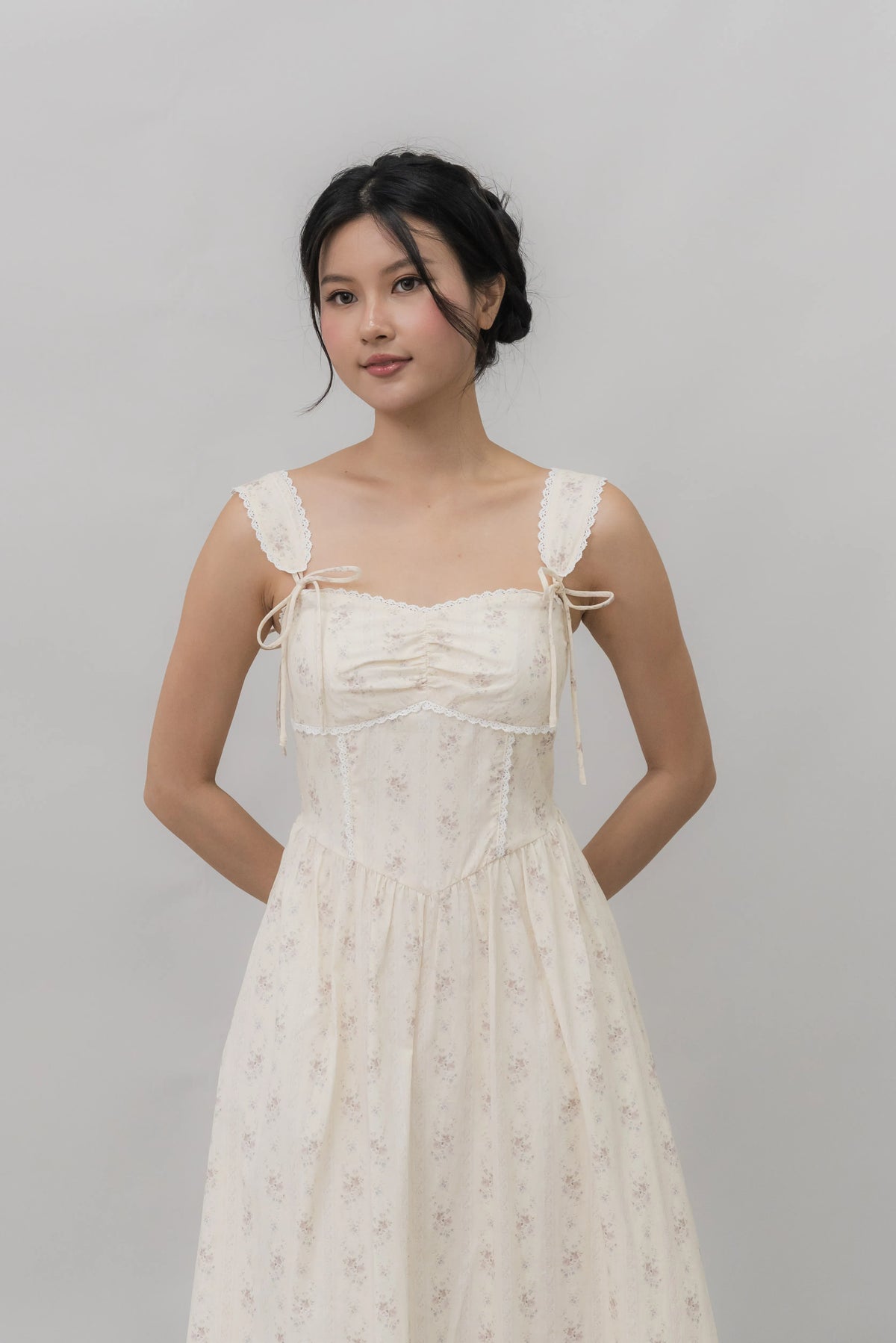Elora Ribbon Tie Padded Maxi Dress
