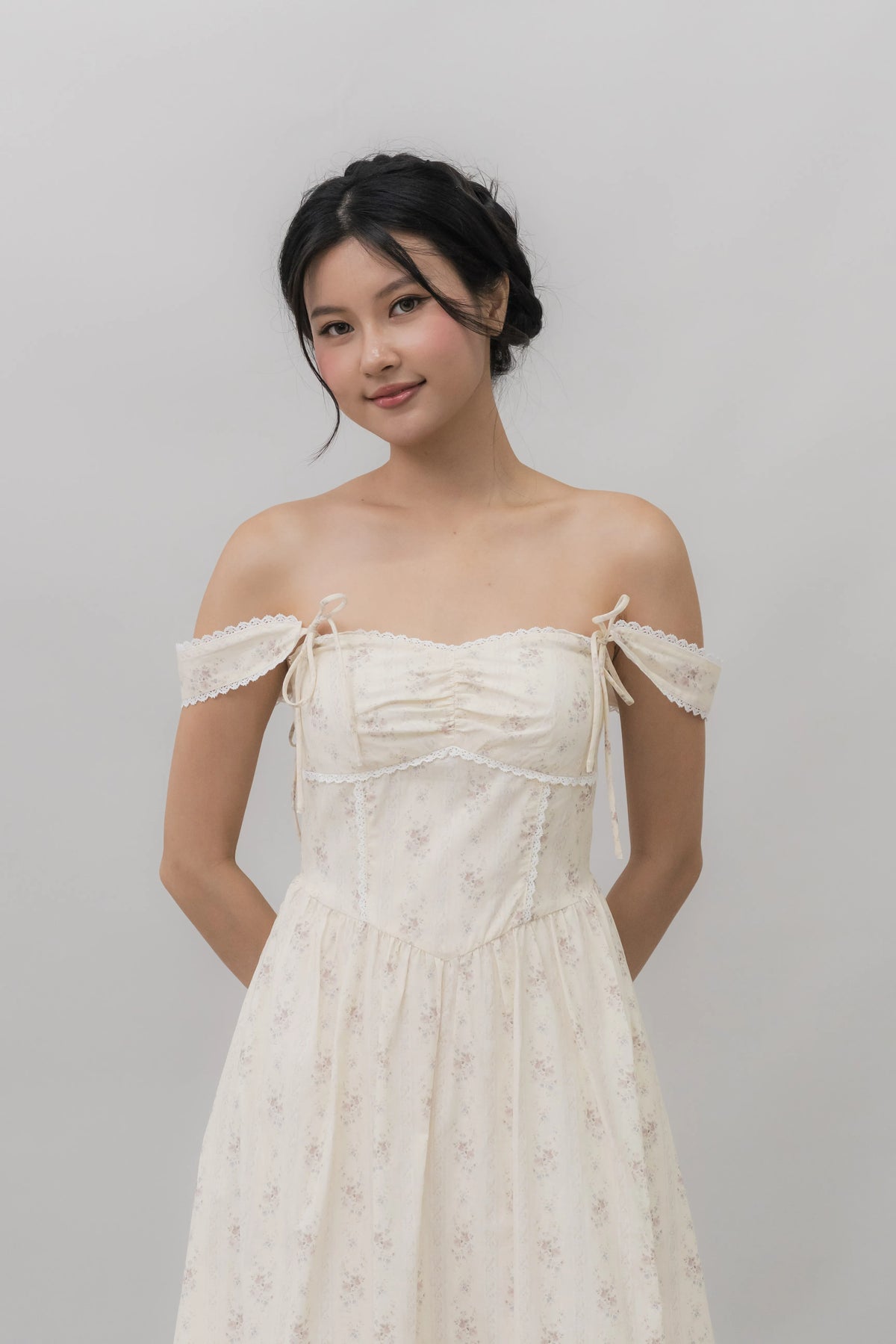 Elora Ribbon Tie Padded Maxi Dress