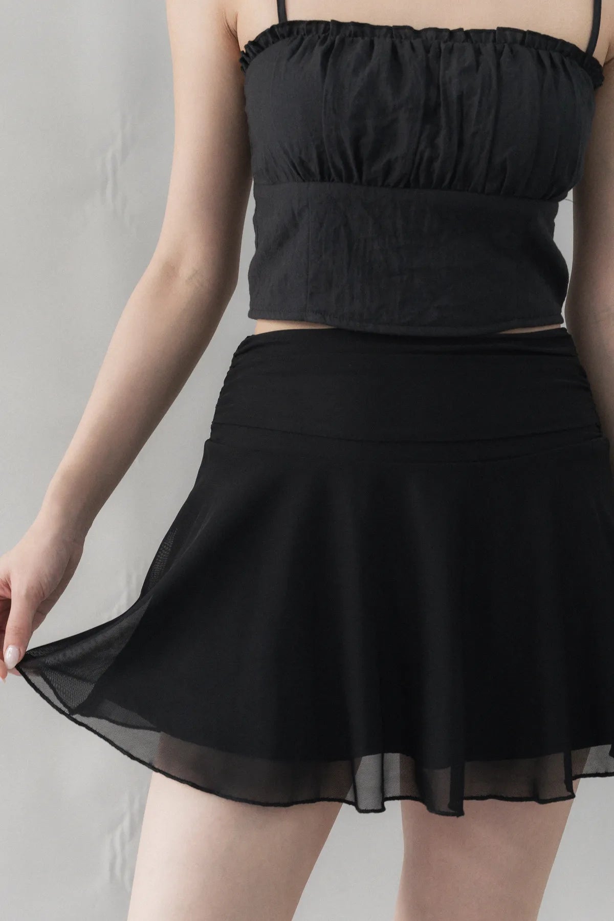 [CLOUD MESH] Brody Luxe Mesh Ruched Skorts
