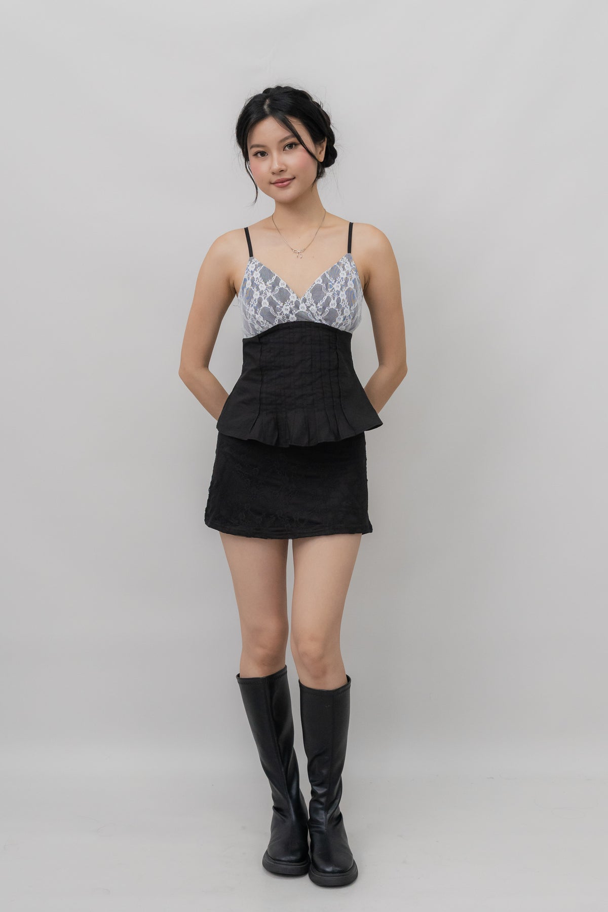*PRELAUNCH* [CLOUD MESH] Dewy Mini Skort Lace Version