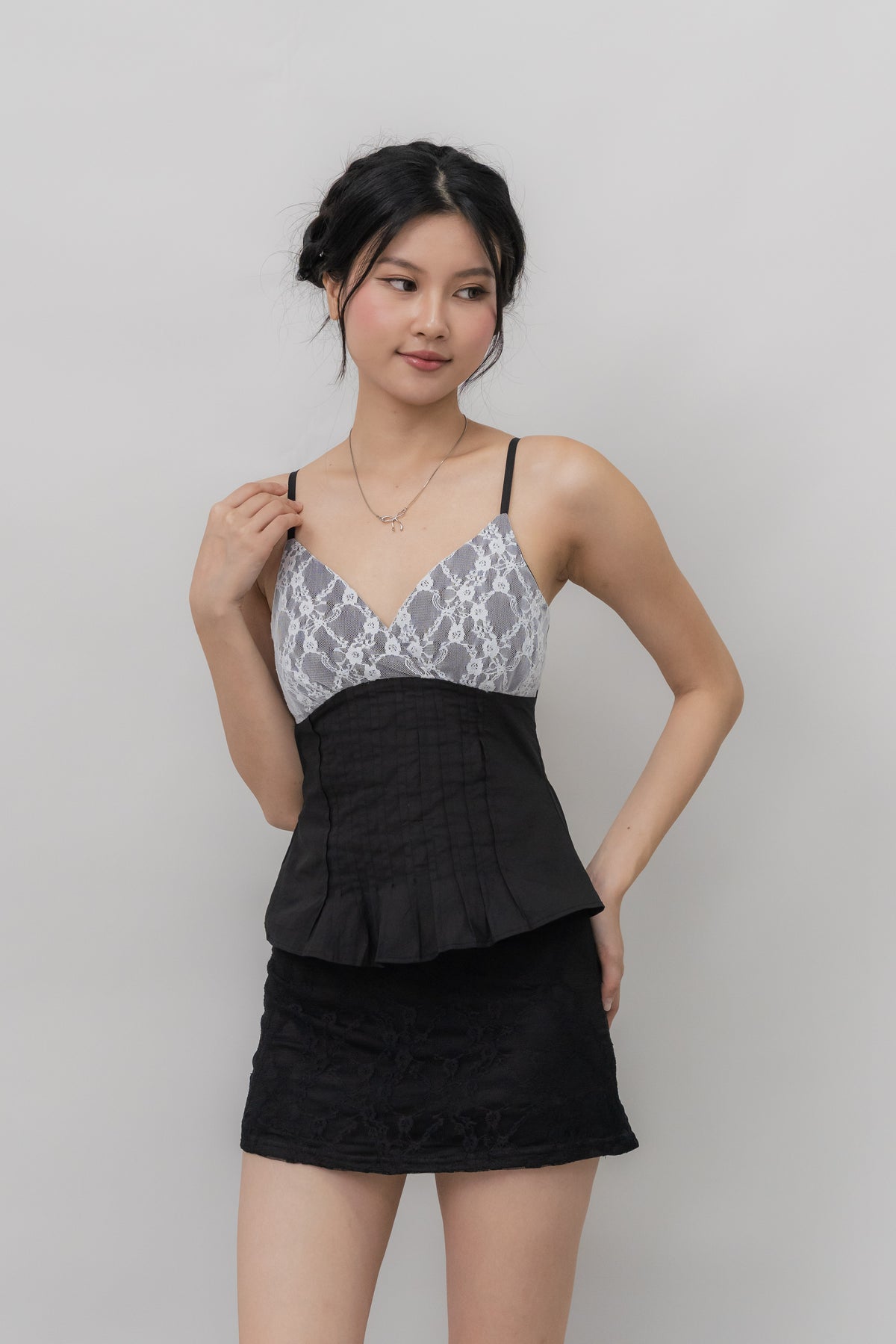 *PRELAUNCH* [CLOUD MESH] Dewy Mini Skort Lace Version
