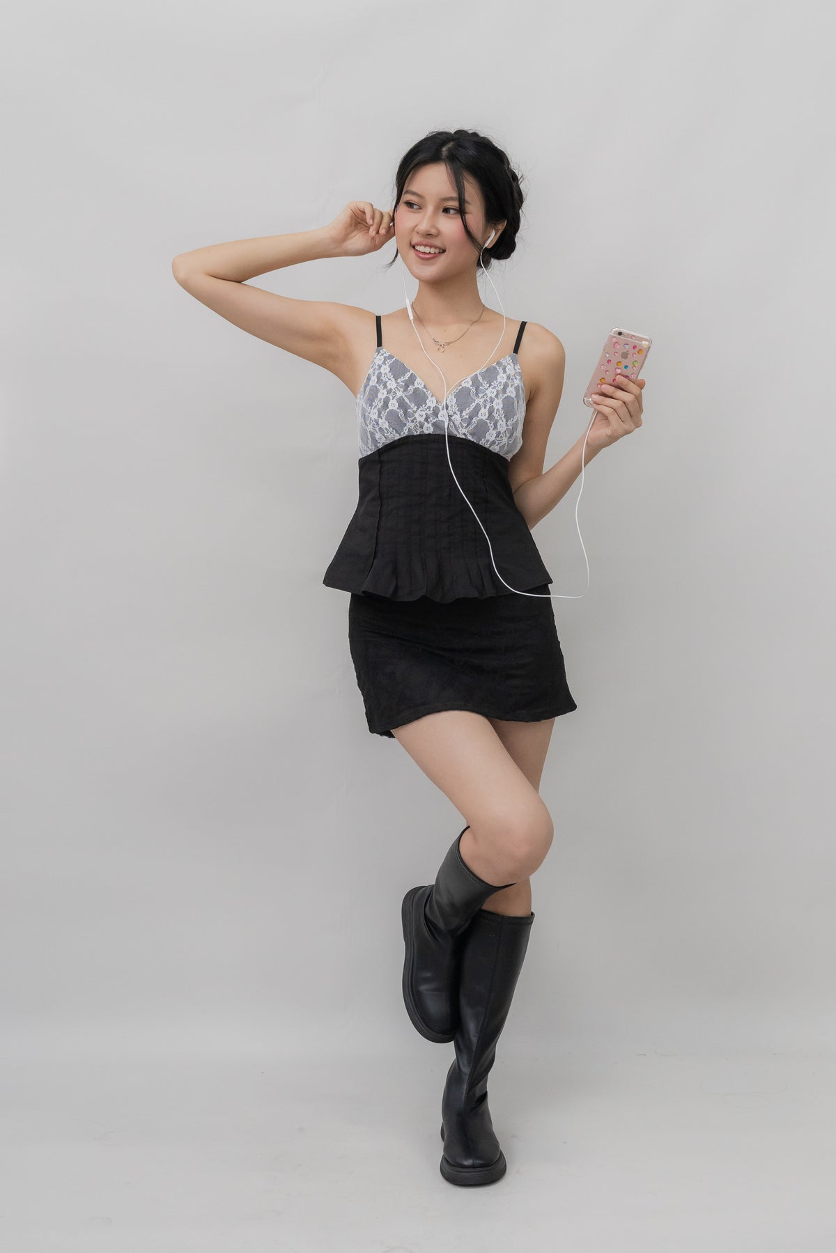 *PRELAUNCH* [CLOUD MESH] Dewy Mini Skort Lace Version