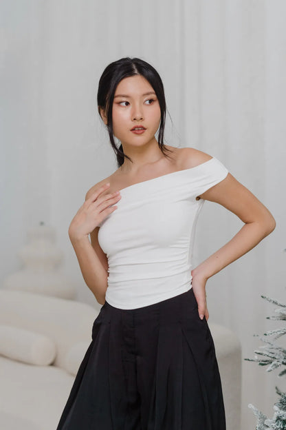 Casey Off-Shoulder Stretchy Top