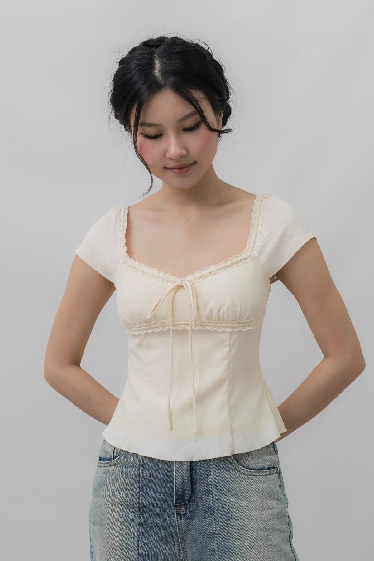 Christine Sleeved Padded Lace Ribbon Top
