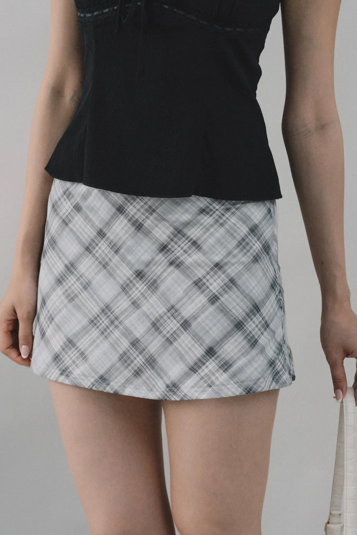 Dewy Plaid Mini Skort [CLOUD MESH]