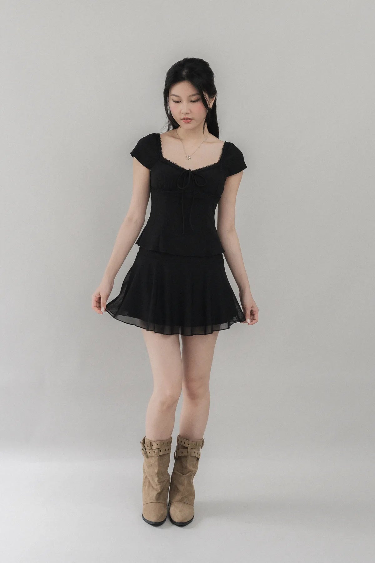 Christine Sleeved Padded Lace Ribbon Top