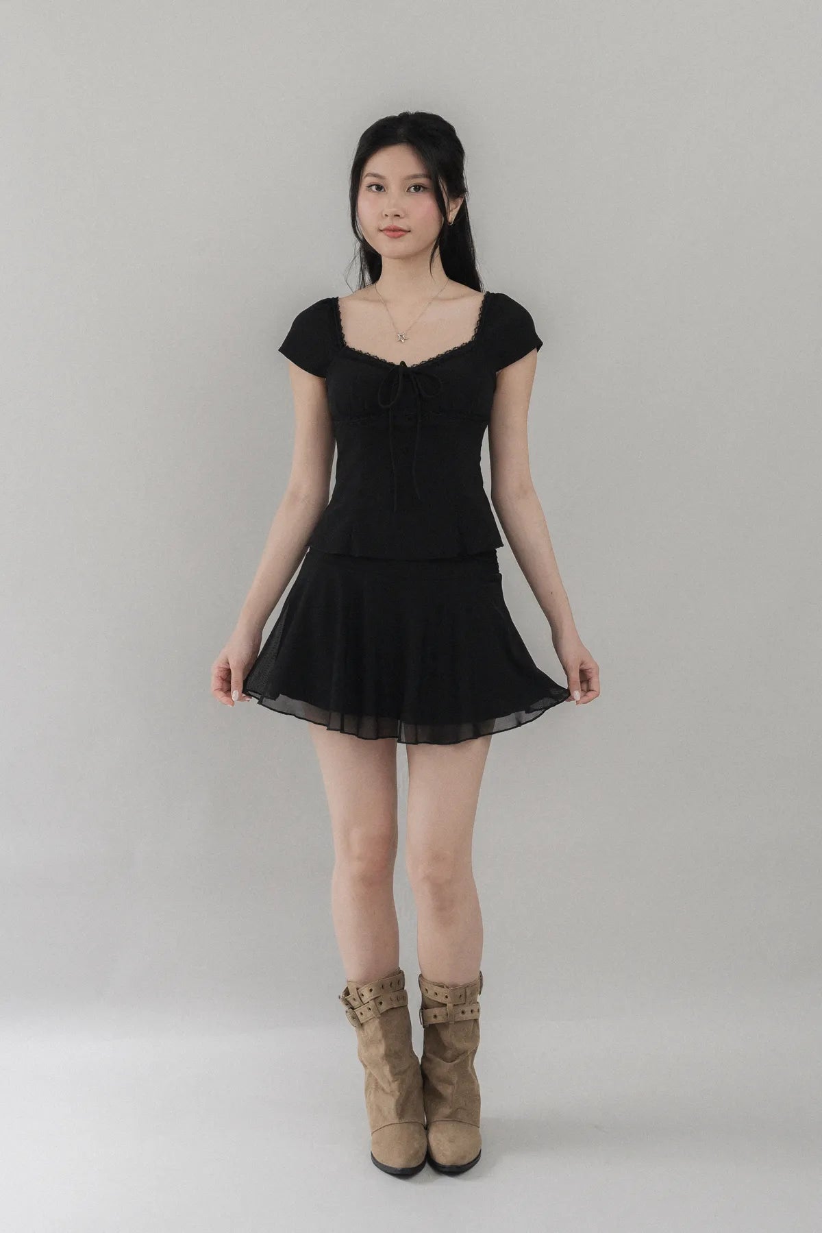 Christine Sleeved Padded Lace Ribbon Top