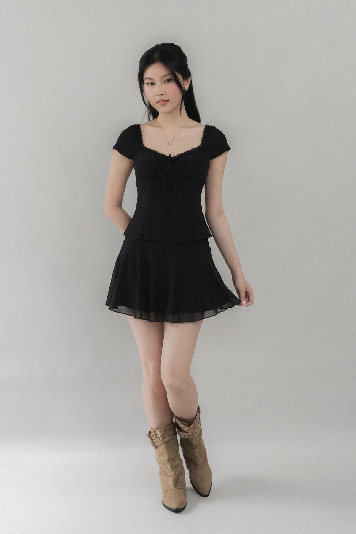 Christine Sleeved Padded Lace Ribbon Top