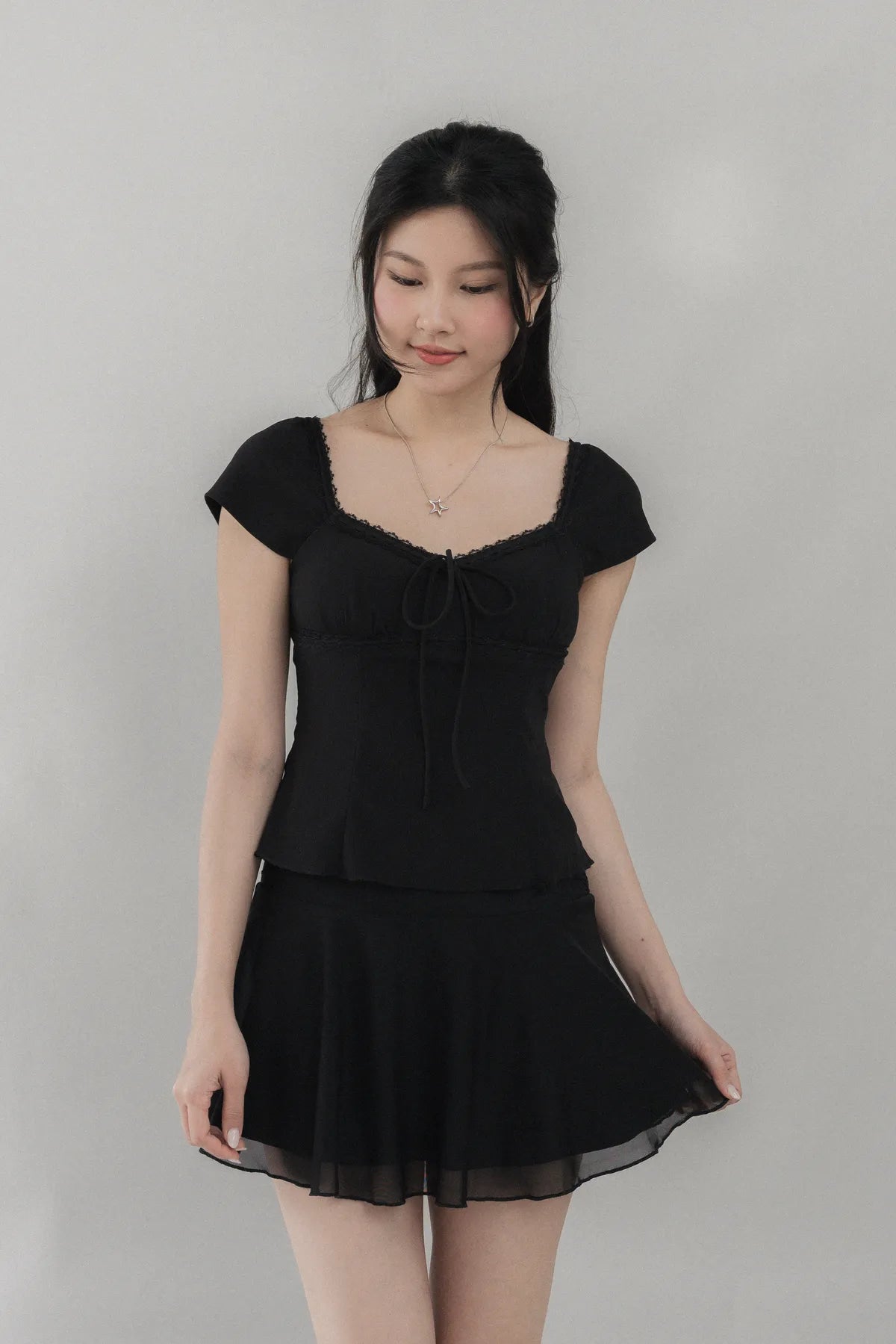 Christine Sleeved Padded Lace Ribbon Top