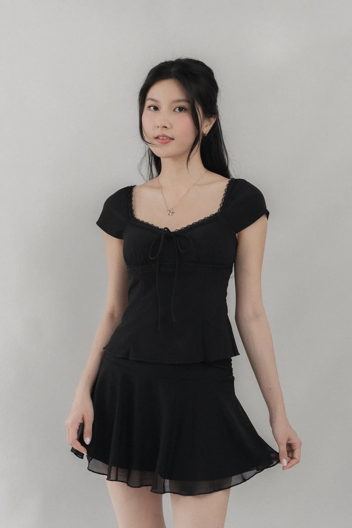 Christine Sleeved Padded Lace Ribbon Top